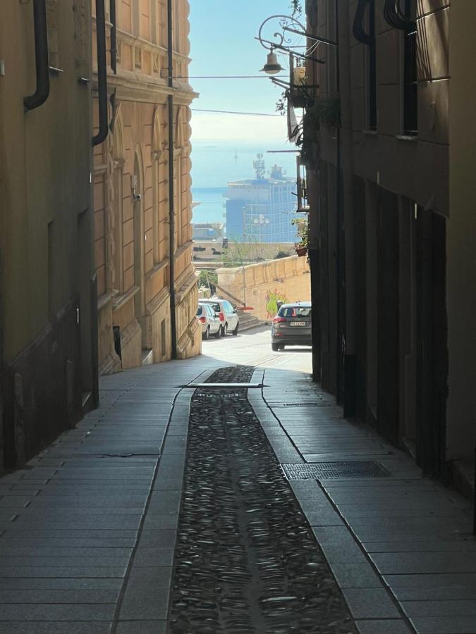 Studio Apartments Centro Storico Via Manno Κάλιαρι Εξωτερικό φωτογραφία