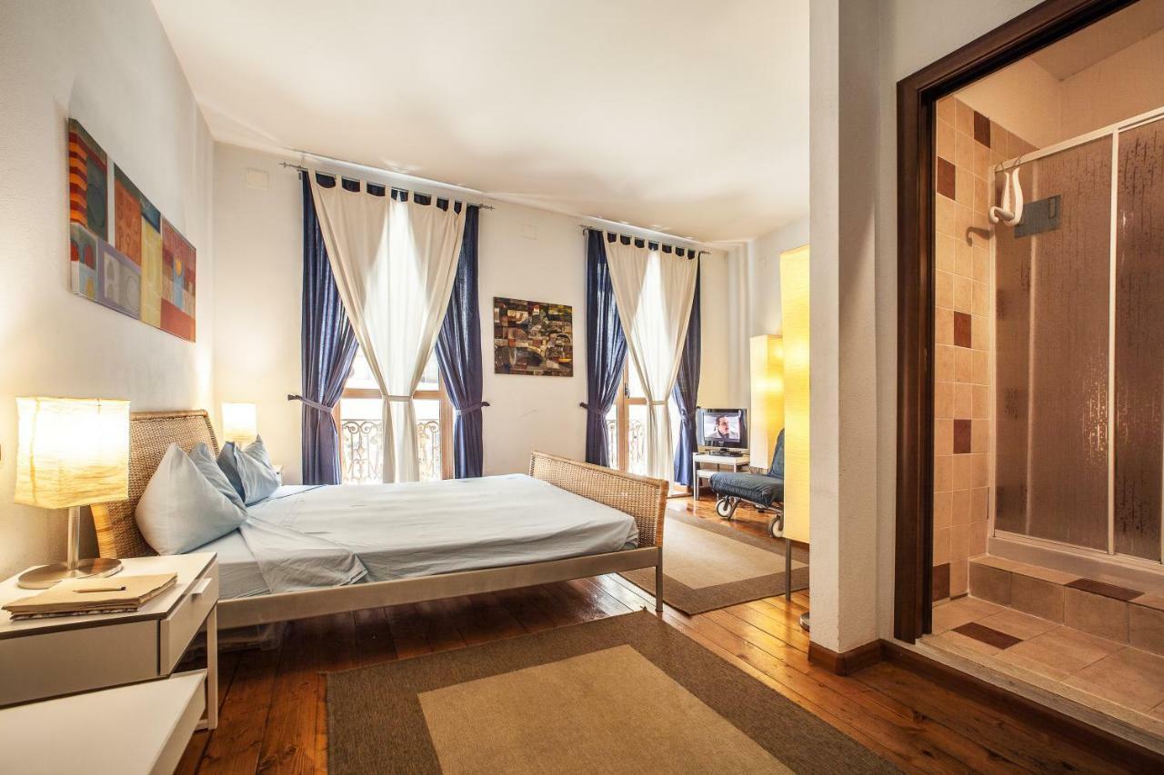 Studio Apartments Centro Storico Via Manno Κάλιαρι Εξωτερικό φωτογραφία